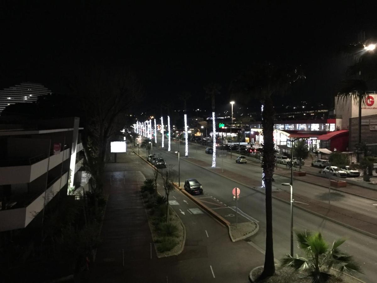 Ferienwohnung F2 Immeuble Les Pieds Dans L'Eau Villeneuve-Loubet Exterior foto